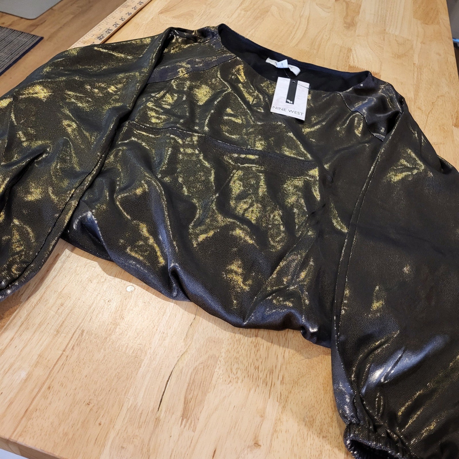 NWT Nine West Black & Gold Lame Billowy Long Sleeve Blouse Elastic Waist Medium