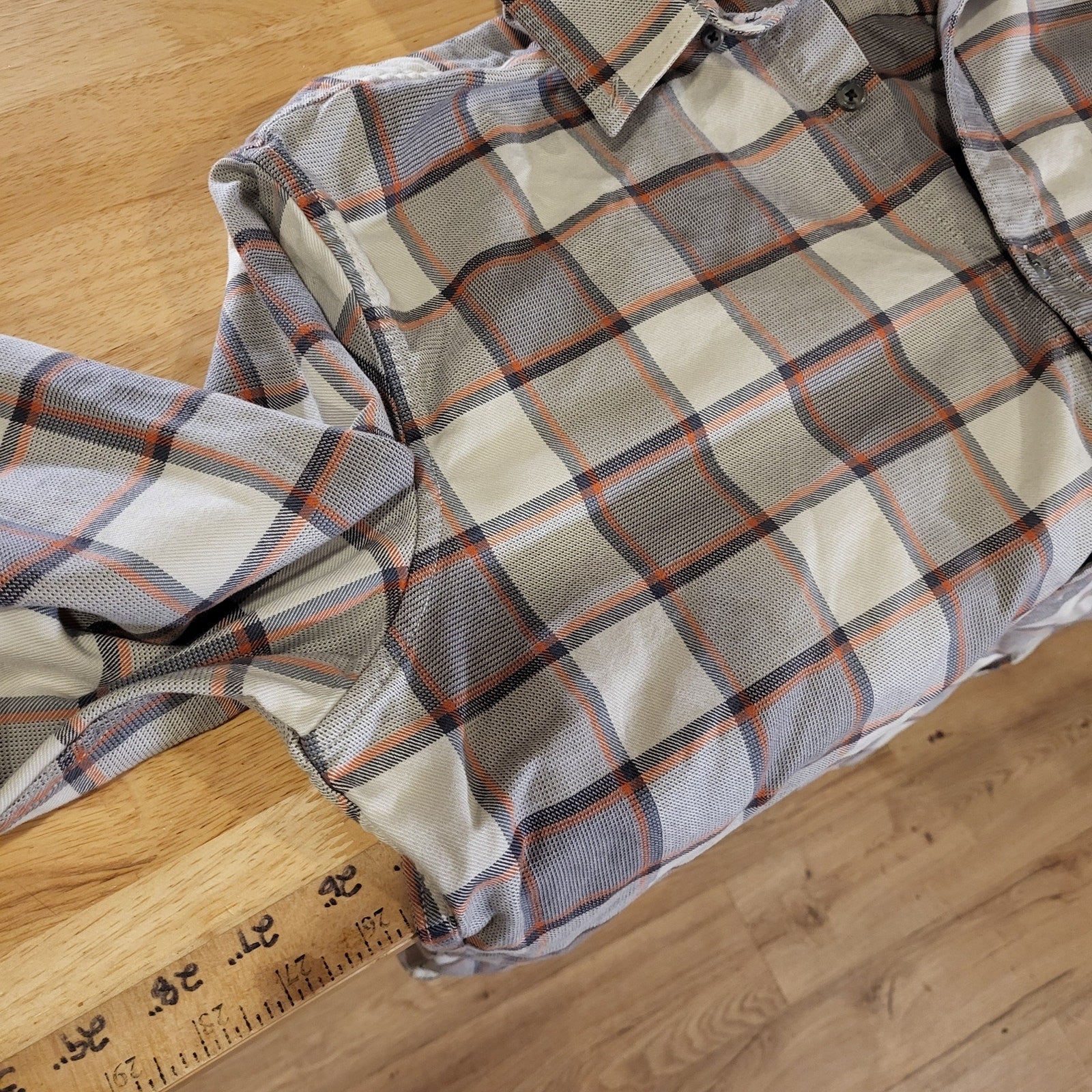 Eddie Bauer Classic Fit XL Long Sleeve Plaid Collared Button Down 100% Cotton 