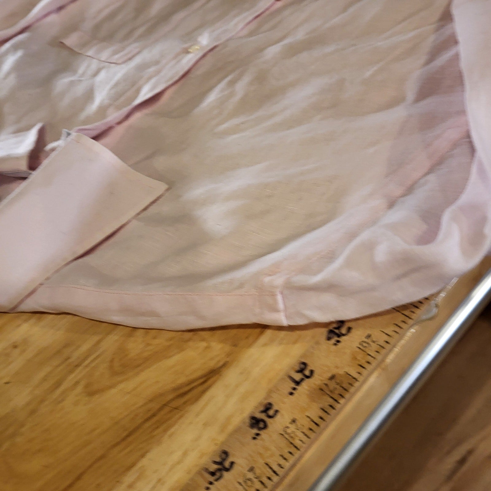 Saks Fifth Avenue Pastel Pink 100% Linen Collar Button Down (see small hole) XL