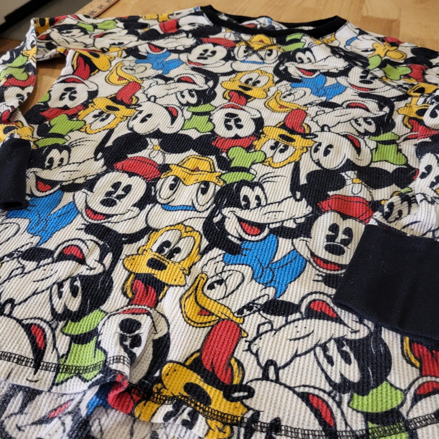  Disney Mickey Mouse Donald Duck Pluto waffle knit Long John's pajama top