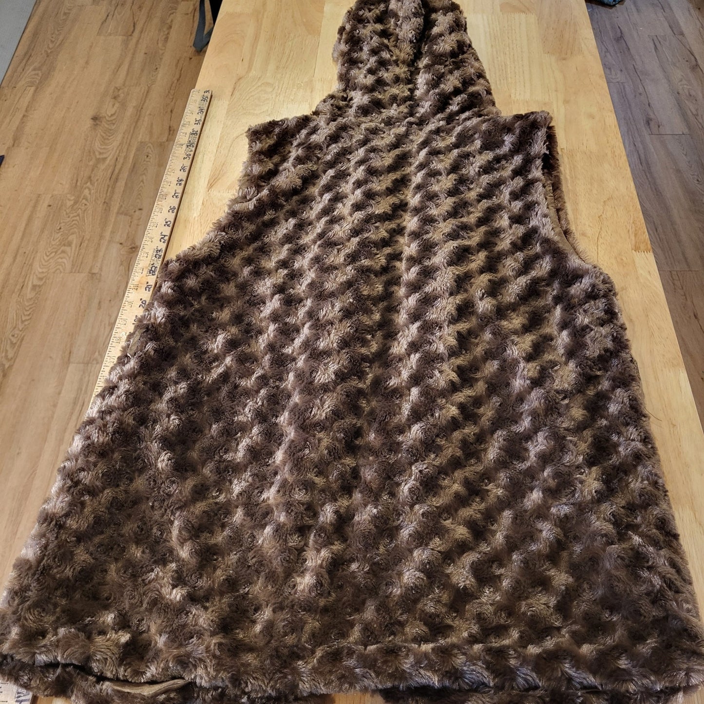 Joujou vintage Y2K mob wife Brown faux fur hooded vest large check pattern