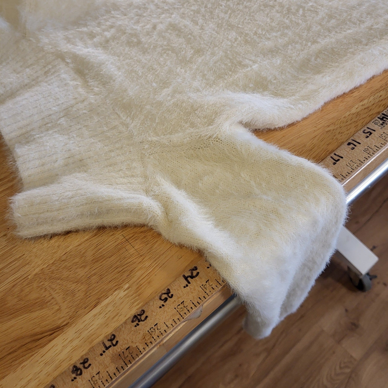 Loft White Fuzzy Off The Shoulder Sweater Long Sleeve Small 17" Pit to pit