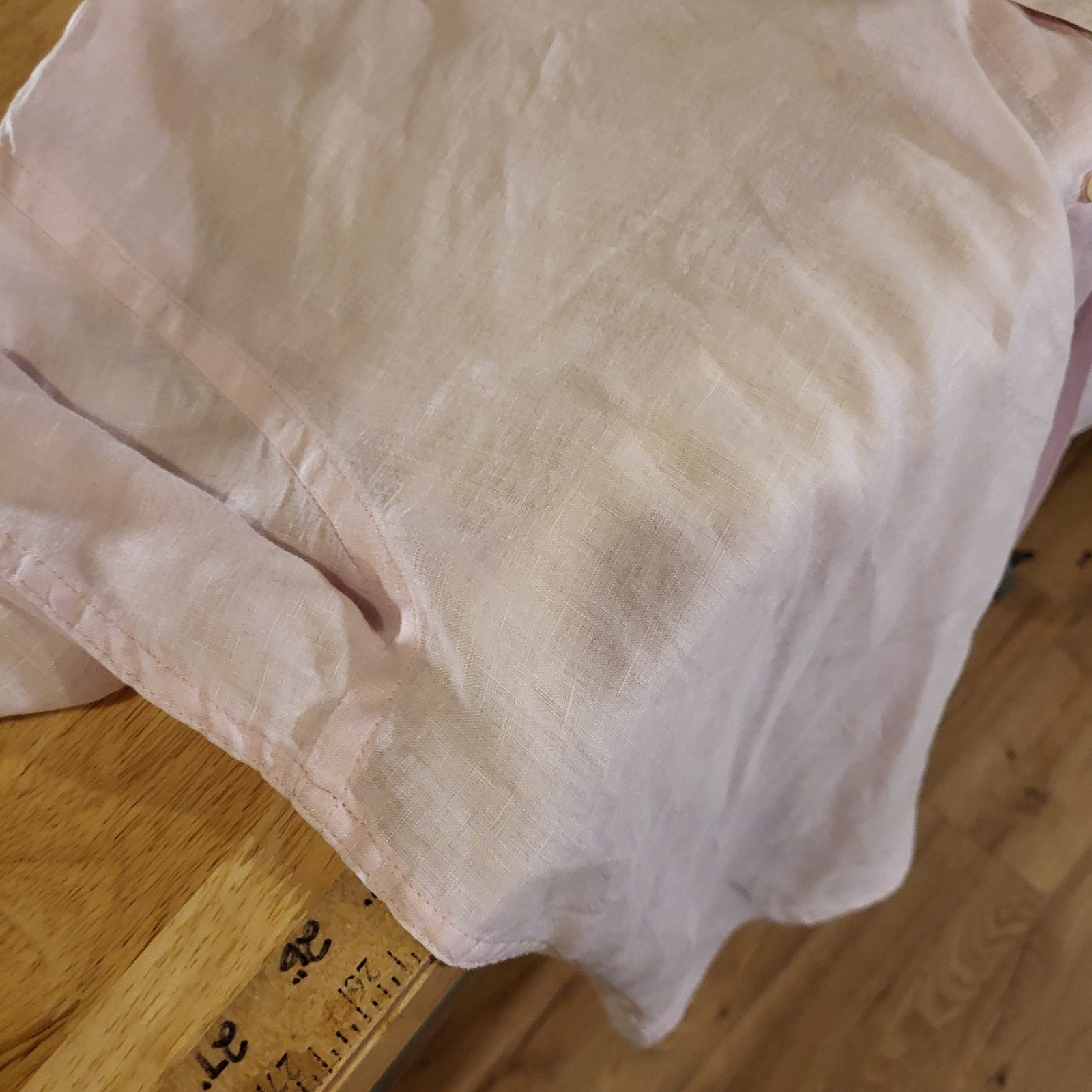 Saks Fifth Avenue Pastel Pink 100% Linen Collar Button Down (see small hole) XL