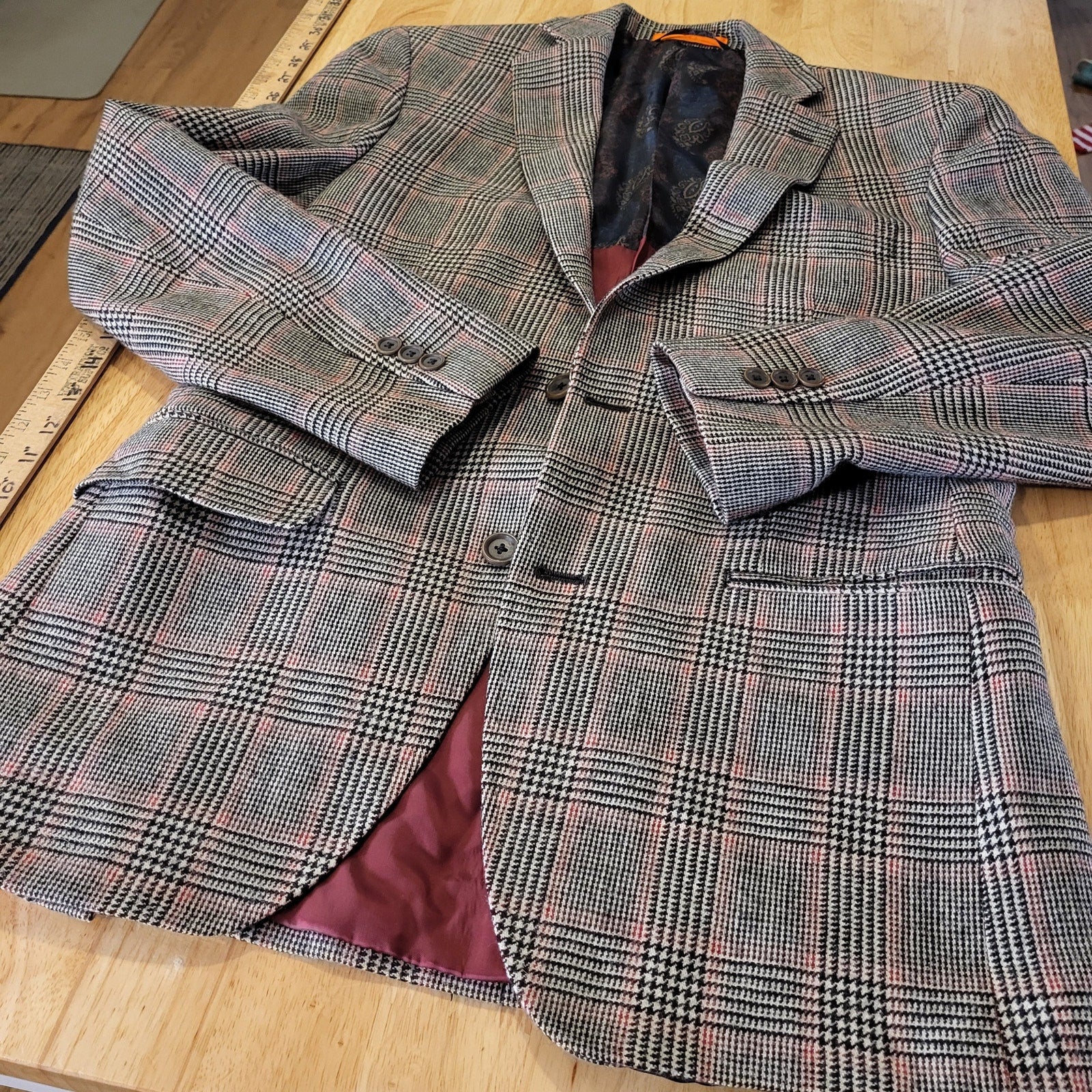 Tallia Wool Plaid Blazer pockets 19" P2P 27" long lined 3 button cuff 