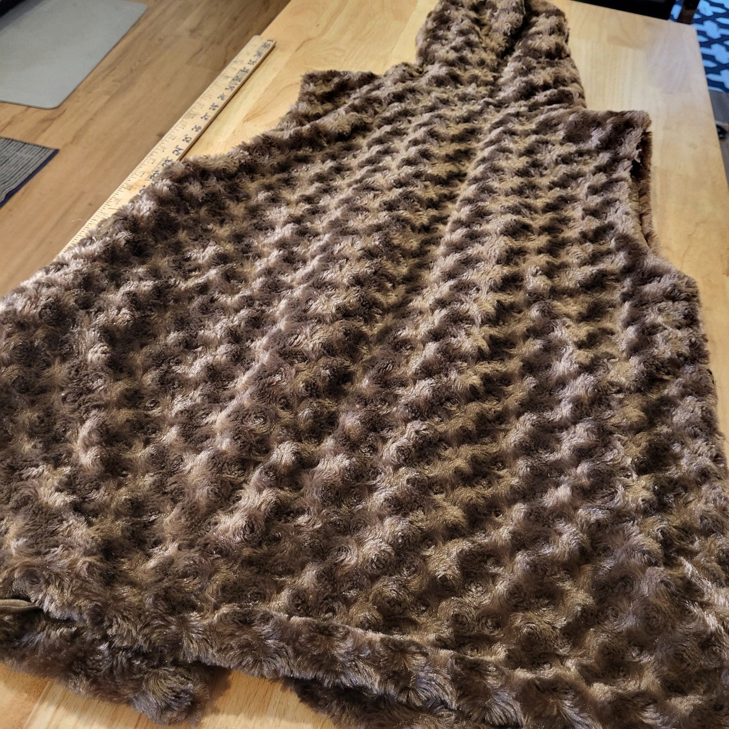 Joujou vintage Y2K mob wife Brown faux fur hooded vest large check pattern