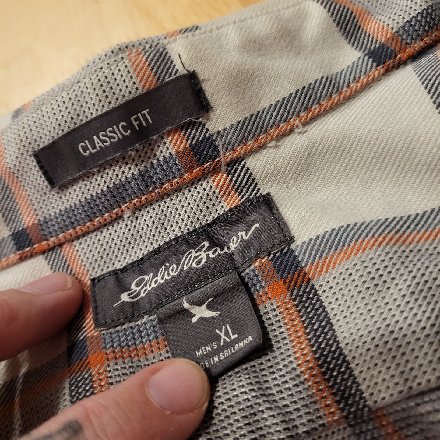 Eddie Bauer Classic Fit XL Long Sleeve Plaid Collared Button Down 100% Cotton 