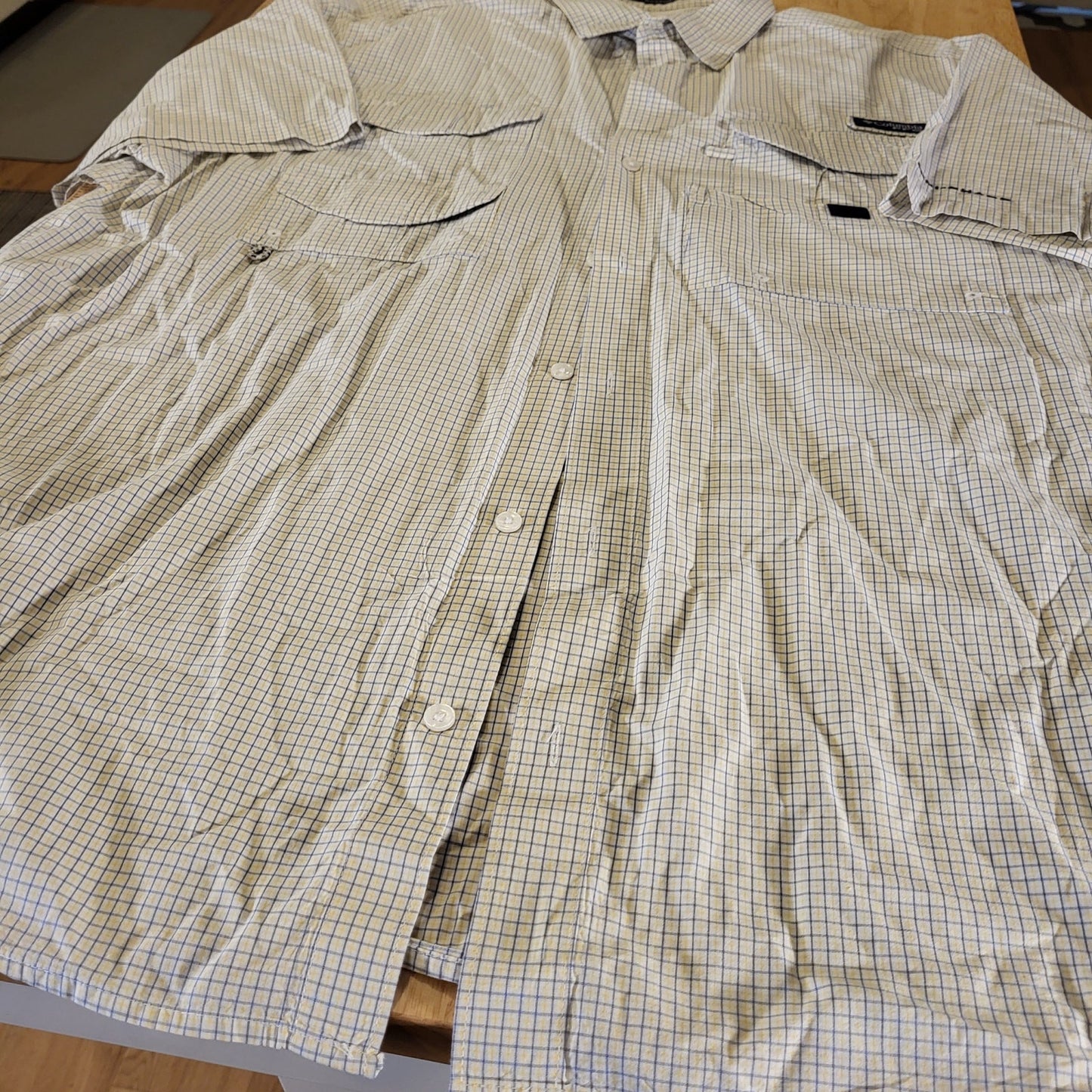 Colombia Super Bone Head XL White W/ Blue Yellow Check Short Sleeve Collared 