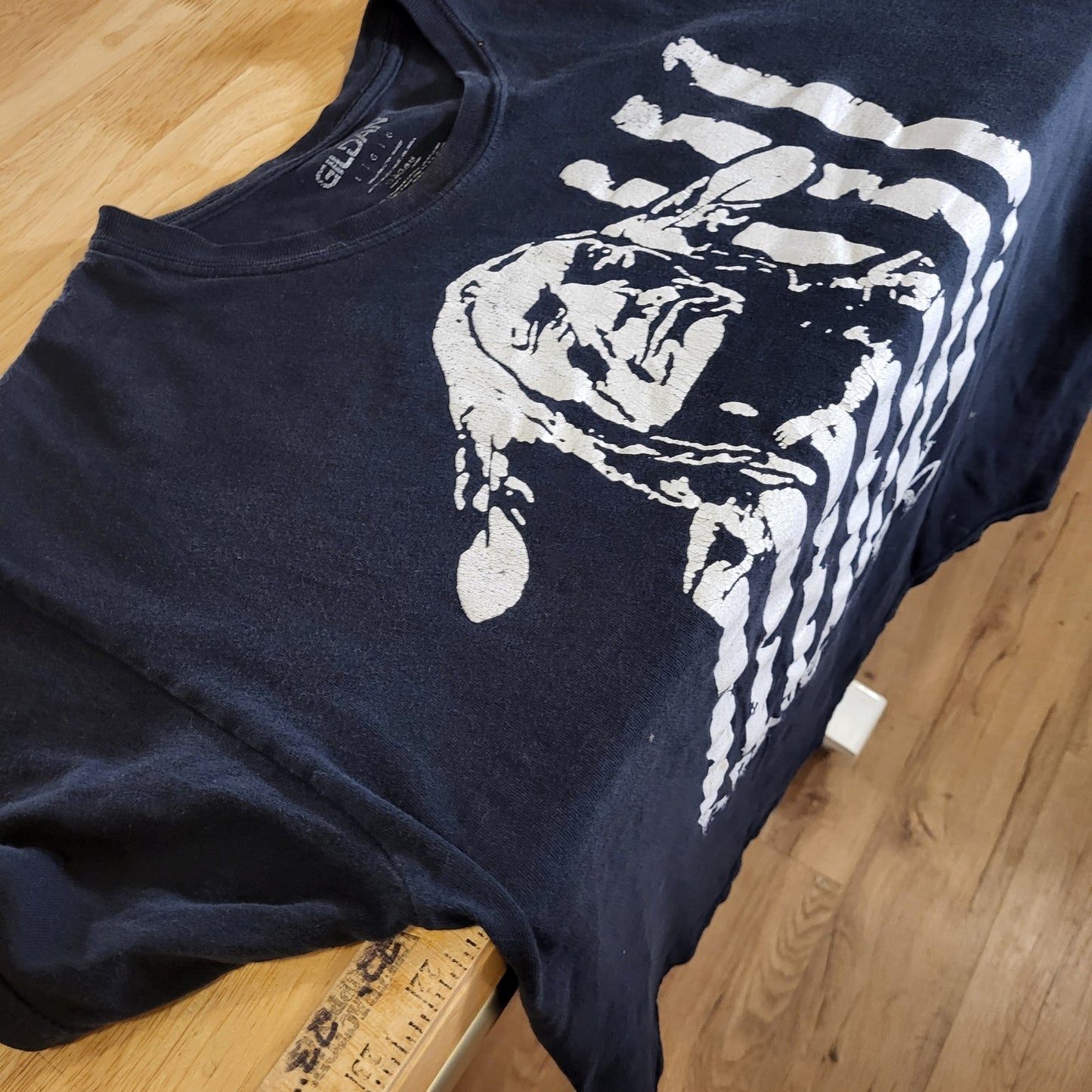 Brave Ones Vintage Native American USA Flag Black Screen Printed T-shirt Large