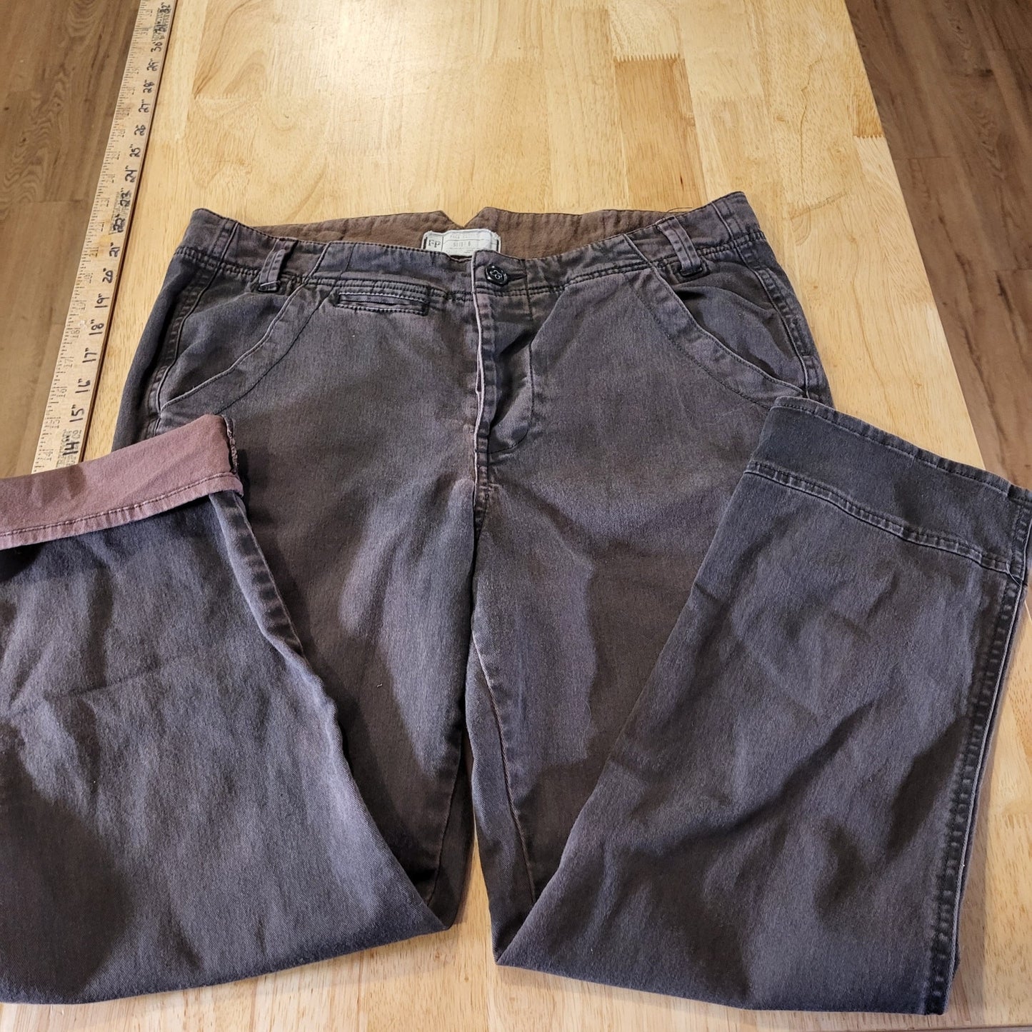 Free People Brown Tapered Slacks Pants Size 6 contrast cuff back waist detail