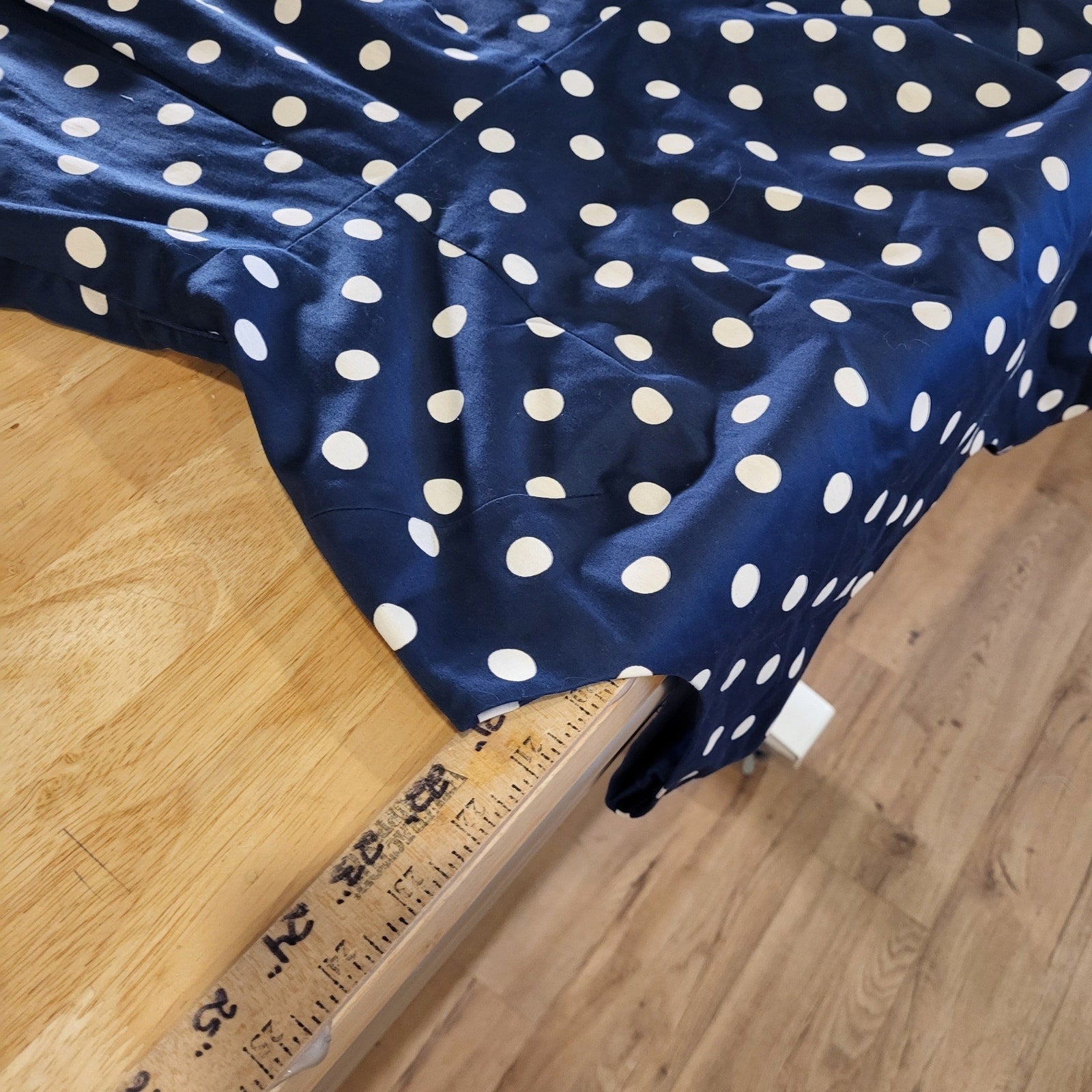 Tahari Size 16 Arthur S. Lavine Navy Blue White Polkadot Sleeveless Knee Length 