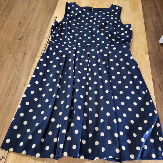 Tahari Size 16 Arthur S. Lavine Navy Blue White Polkadot Sleeveless Knee Length 