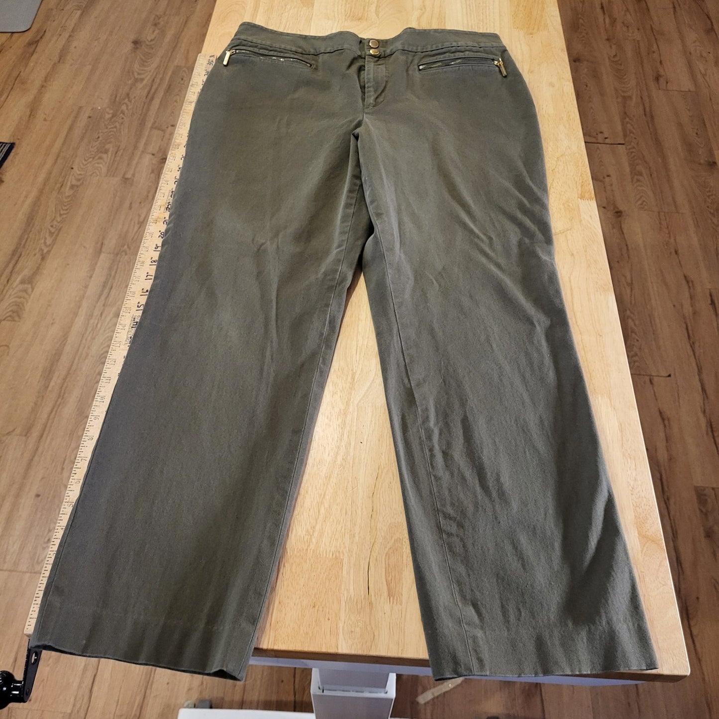  Lauren by Ralph Lauren forest green straight leg flat front sz 16 cotton blend