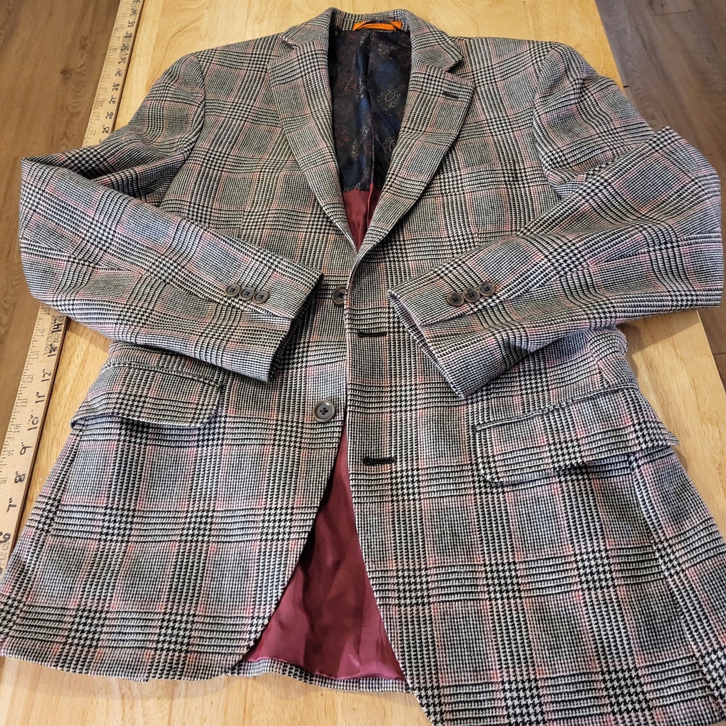 Tallia Wool Plaid Blazer pockets 19" P2P 27" long lined 3 button cuff 