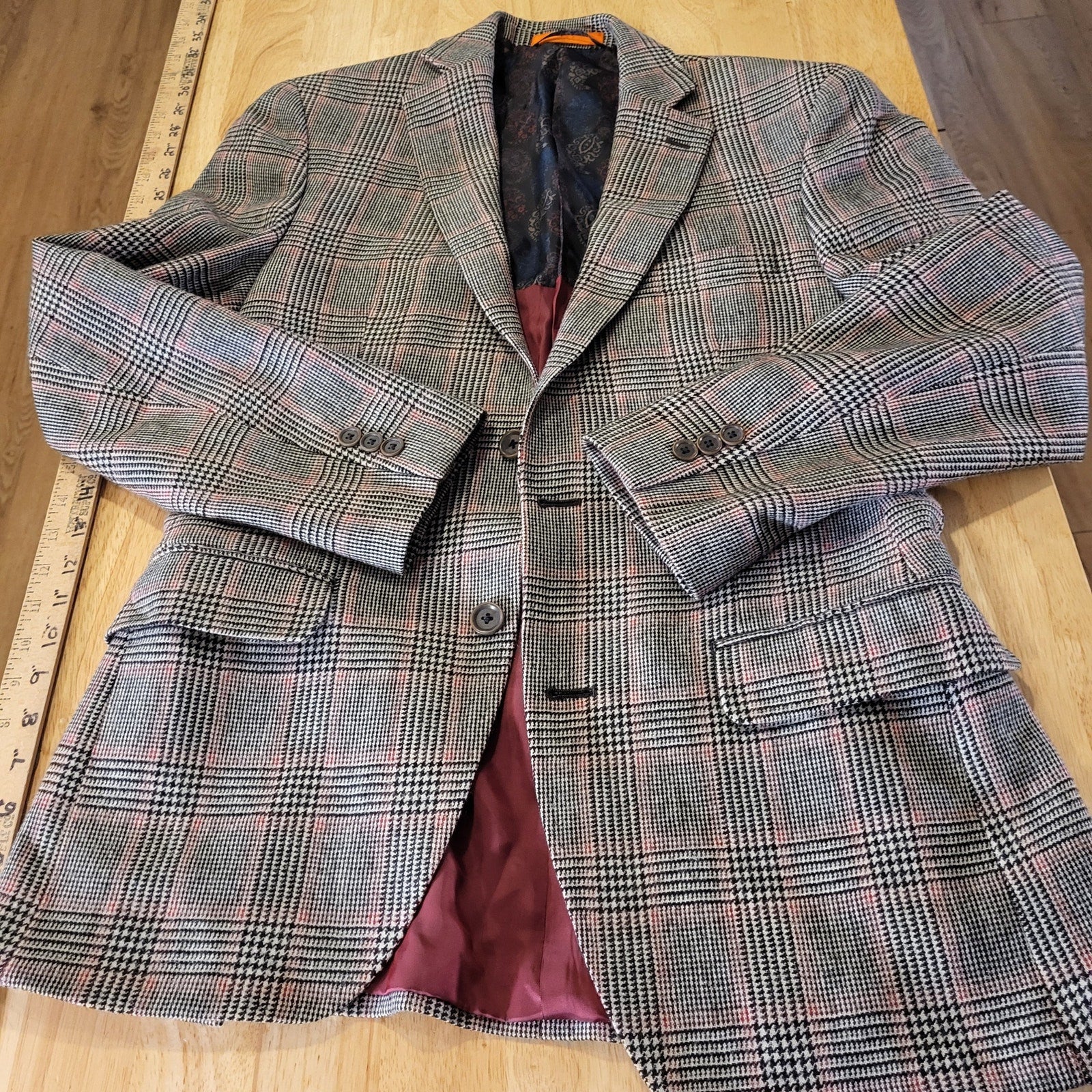Tallia Wool Plaid Blazer pockets 19" P2P 27" long lined 3 button cuff 