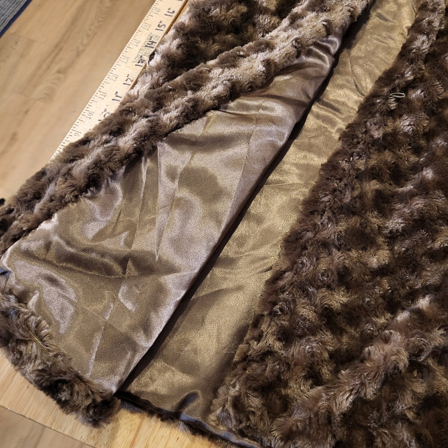 Joujou vintage Y2K mob wife Brown faux fur hooded vest large check pattern