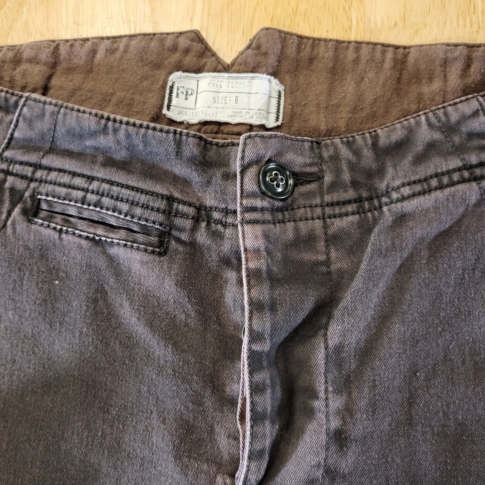 Free People Brown Tapered Slacks Pants Size 6 contrast cuff back waist detail