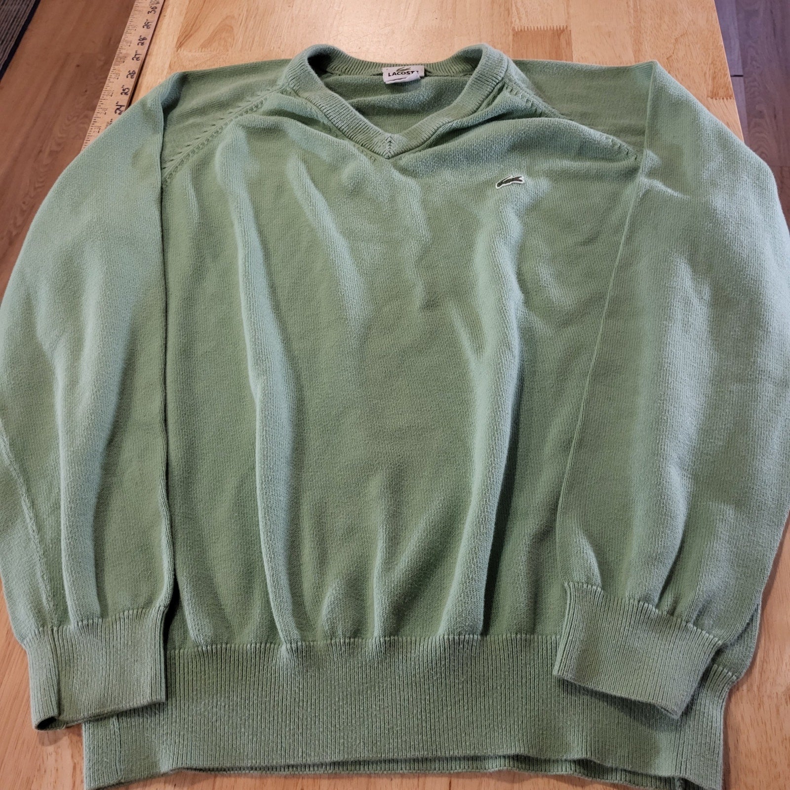 Pastel Green Lacoste V-neck Sweater Cotton 23"p2p 37" Long 