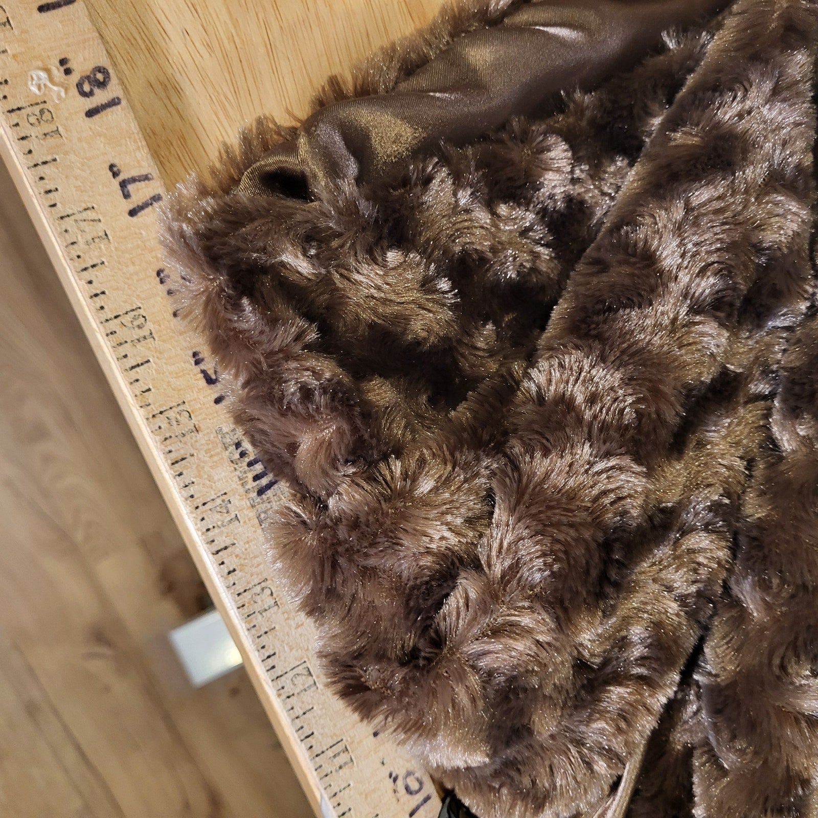 Joujou vintage Y2K mob wife Brown faux fur hooded vest large check pattern