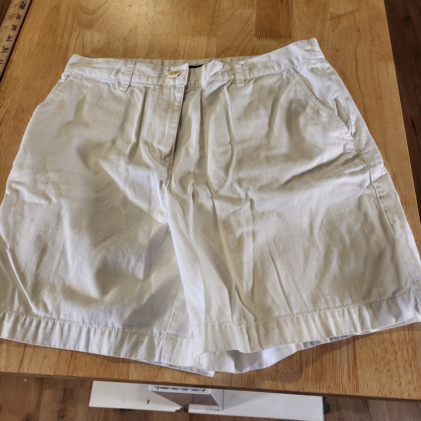 Lauren Ralph Lauren White 100% Cotton Shorts Size 4 Flat Front Pockets