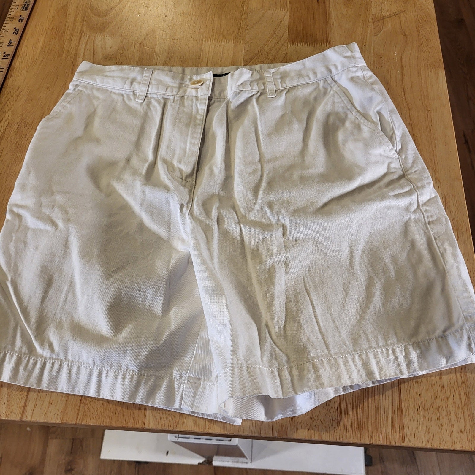 Lauren Ralph Lauren White 100% Cotton Shorts Size 4 Flat Front Pockets